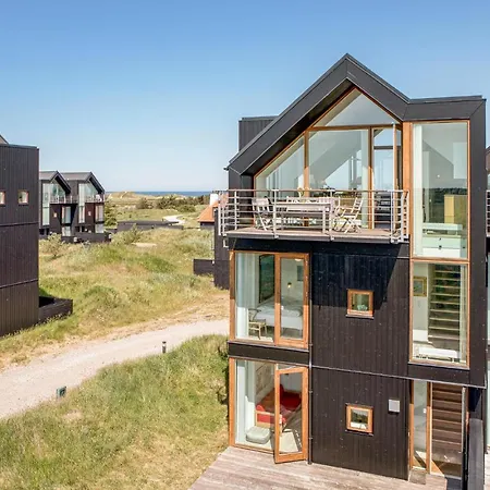 Lovely In With House Sea View